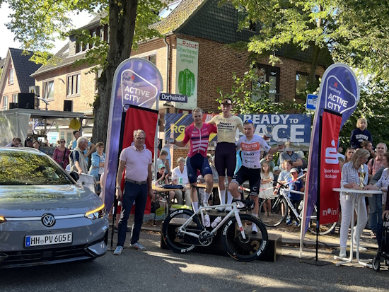Sebastian Niehues (RSV Münster v. 1895), Nicolas Zippan (Team Standert Brandenburg), Luca Bockelmann (Siena Garden Racing)