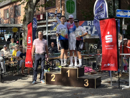 Behnke Timo (RG Hamburg), Renzo Wernicke (Team Marx Städter-Bikescheune), Christian Hamburg (VonHacht-Masters)