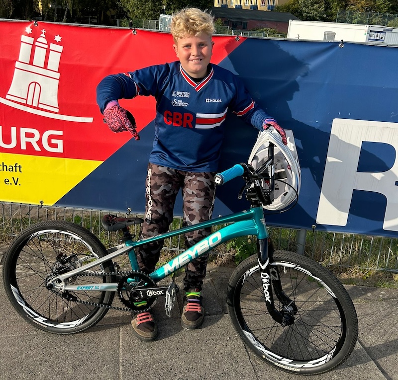 Johann auf dem BMX-Rad